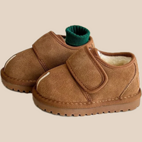 Thumbnail for CozyStep Kids – Ciepłe i niezależne – buty z rzepami Djamena