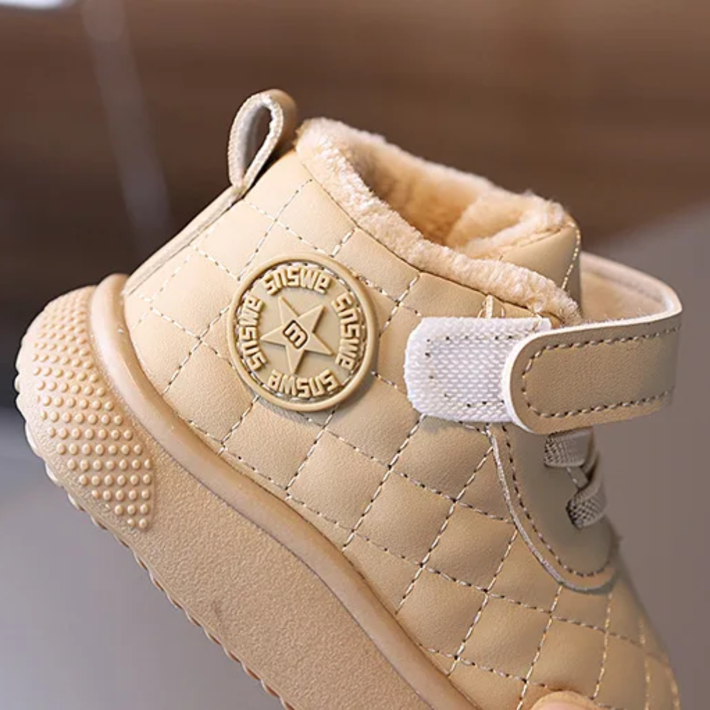 WarmWalk – Wygodne i modne – dziecięce buty zimowe z pluszową wyściółką