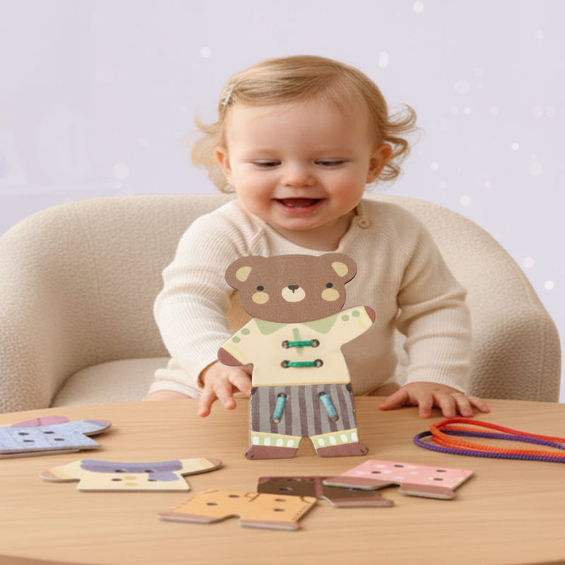 ThreadBear – urocze i edukacyjne – zabawka Montessori do nawlekania w kształcie misia