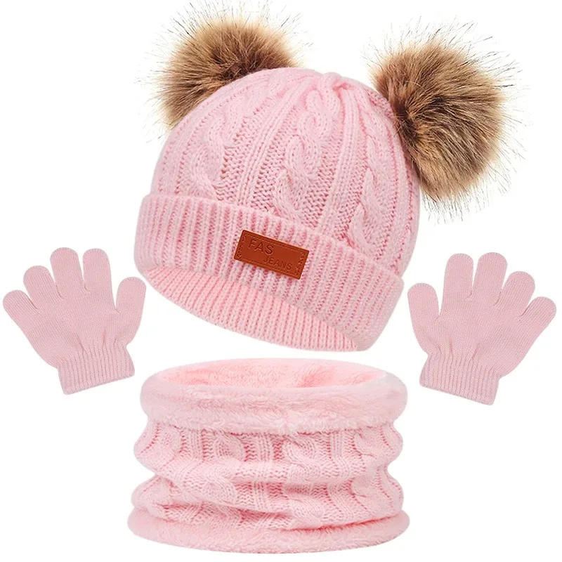 CozyPom – Ciepły i Miękki - Zimowy zestaw z Czapą, Szalikiem i Rękawiczkami