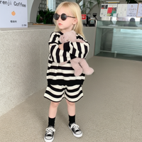 Thumbnail for LittleStyle – Weich & bequem – Gestreiftes Comfy-Set aus Baumwolle