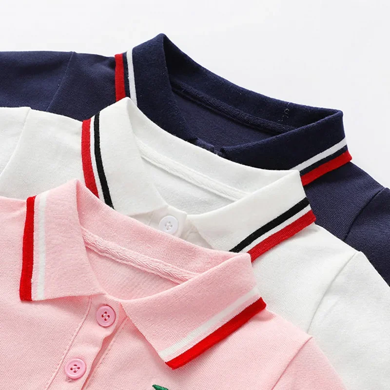 PetitJoy – Wygodna i stylowa – sukienka polo z nadrukiem wiśni