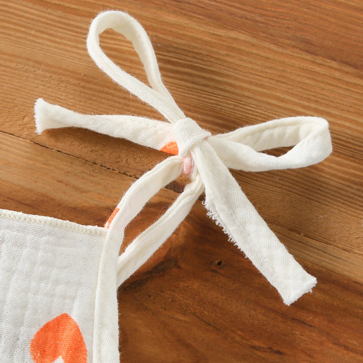 LittleBlossom – Letni komfort i styl – body dla niemowląt z czapeczką