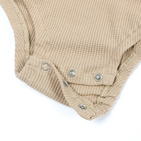 Thumbnail for SnuggleHue – Miękkie i wygodne – tęczowe body dla niemowląt