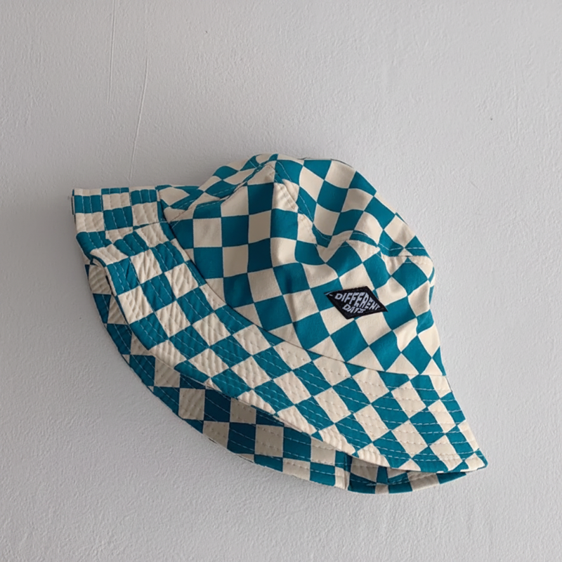 Bucket Hat – Uroczy i chroniący – dziecięcy kapelusz w kratkę