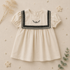 Sailor Top – Elegancka i wygodna – bluzka z koronkowymi wykończeniami i bufiastymi rękawami