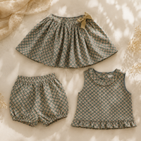 Thumbnail for Matching Set – Wygodne i z nadrukiem stokrotek – bloomerki, spódniczka i bluzka