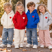 Thumbnail for LittleLove – Delikatna i urocza – dziecięca bluza z kapturem z nadrukiem serduszek