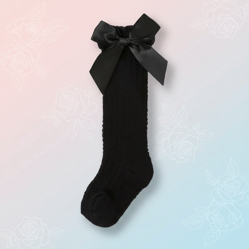 LittleCharm – Delikatne i eleganckie – dziewczęce podkolanówki z kokardką