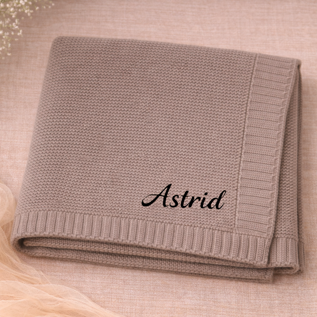 Personalized Baby Blanket – Miękki i wyjątkowy – bawełniany koc z indywidualnym haftem