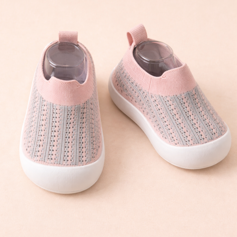 HappyFeet Comfy™ - Antypoślizgowe buciki - Trampki dziecięce