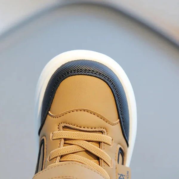 CoolKicks – Wygodne i elastyczne – wysokie trampki