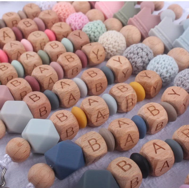 Personalized Pacifier Chain – Bezpiecznie i stylowo – spersonalizowany łańcuszek do smoczka