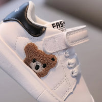 Thumbnail for Bear Sneakers – Wygodne i urocze – dziecięce trampki z motywem misia