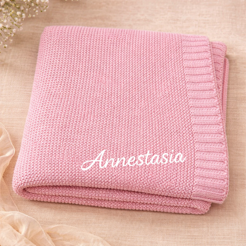 Personalized Baby Blanket – Miękki i wyjątkowy – bawełniany koc z indywidualnym haftem