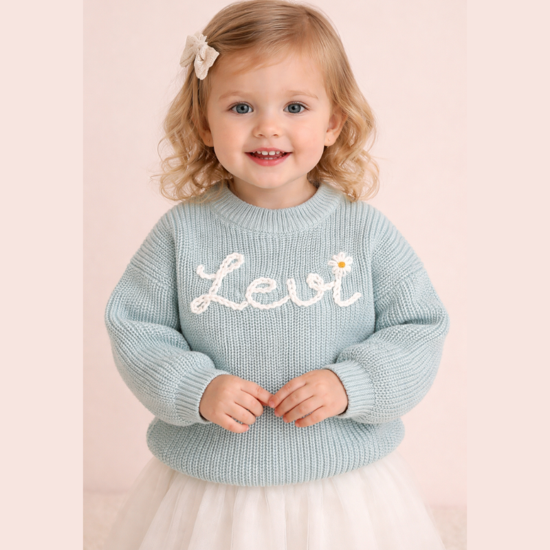 TinyStitch – Spersonalizowany sweter z imieniem dla dzieci