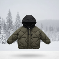 Thumbnail for CozyShield – Ciepła i wytrzymała – pikowana kurtka z kapturem