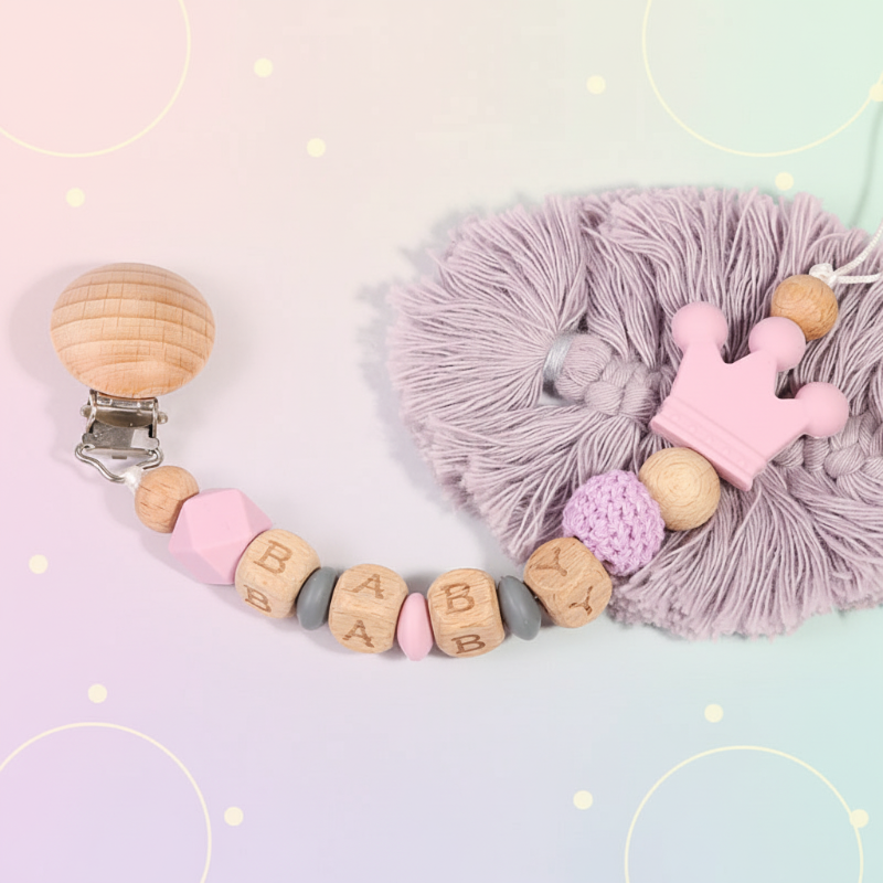 Personalized Pacifier Chain – Bezpiecznie i stylowo – spersonalizowany łańcuszek do smoczka