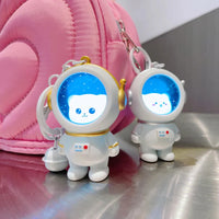 Thumbnail for Glowing Astronaut Charm – Urocza i świecąca – zawieszka do torby „Astronauta”
