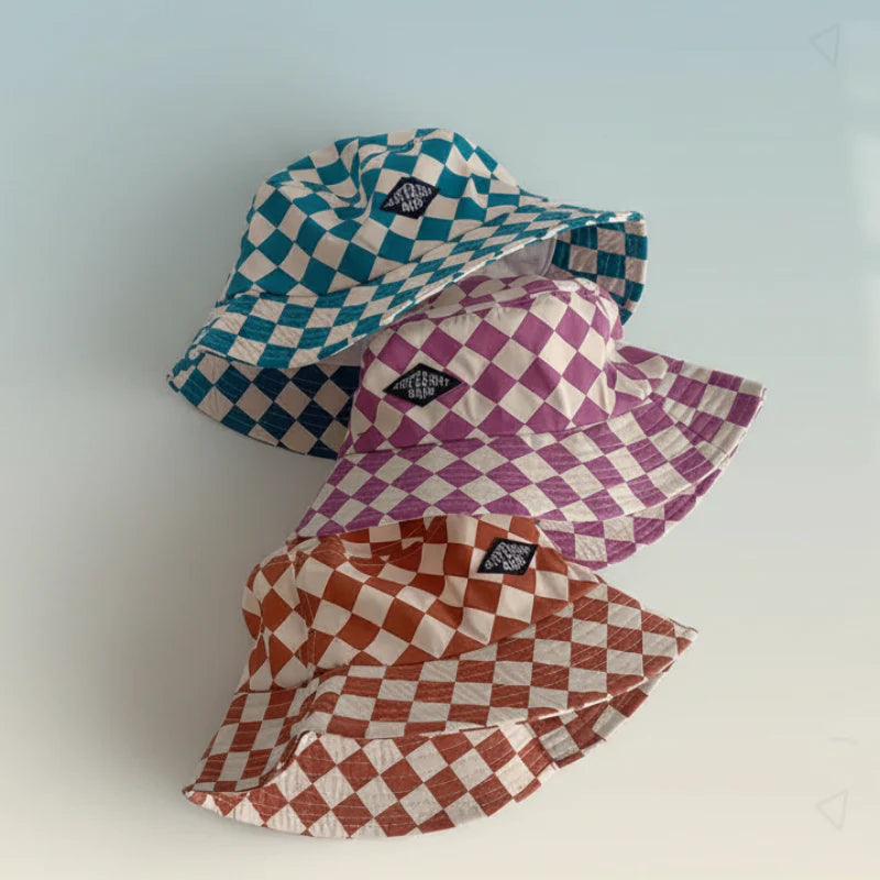 Bucket Hat – Uroczy i chroniący – dziecięcy kapelusz w kratkę
