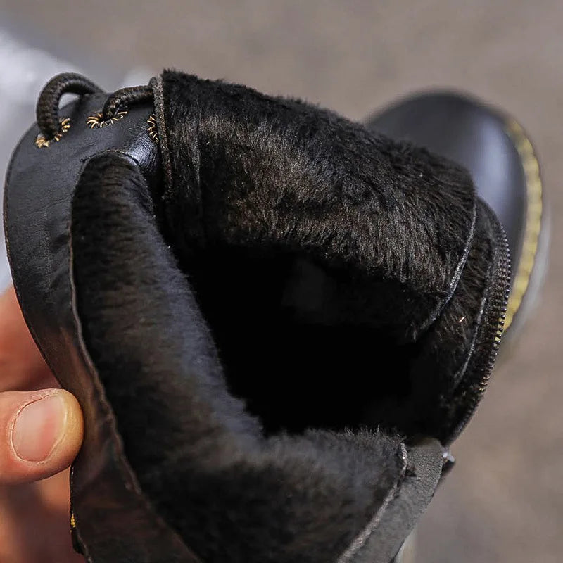 BlackLine – Mocne i wygodne – sznurowane buty wojskowe