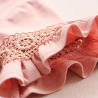 Thumbnail for Girls Trumpet Sleeve Top – Elegancja i wygoda – rękawy z koronką
