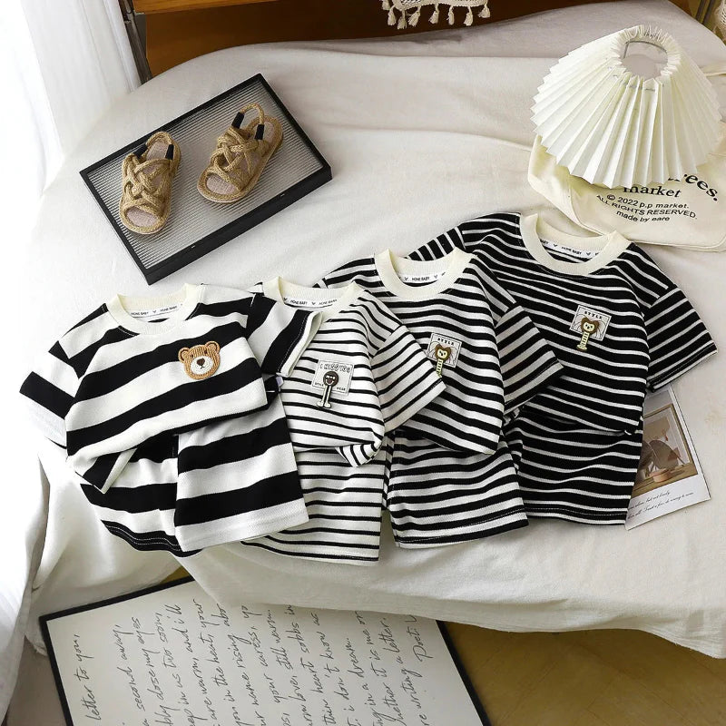 Kids Stripe Outfit – Modne i wygodne – letni strój dla dzieci