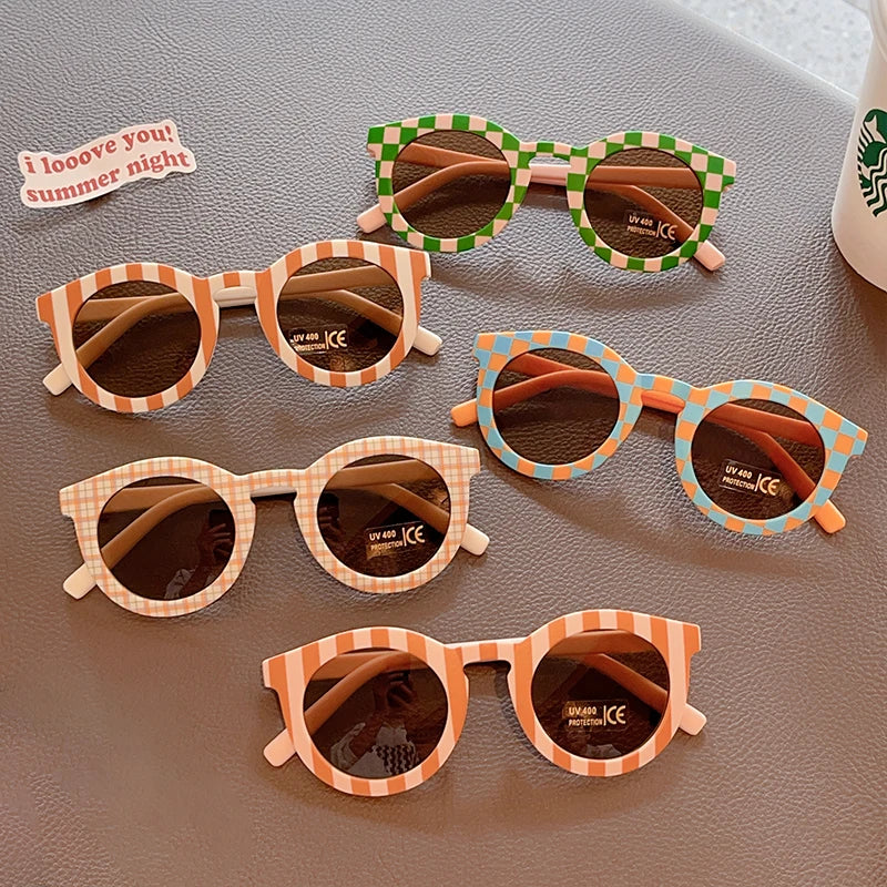 Colorful Kids Sun Shades – Ochrona przed promieniowaniem UV i stylowy wygląd – okulary przeciwsłoneczne dla dzieci