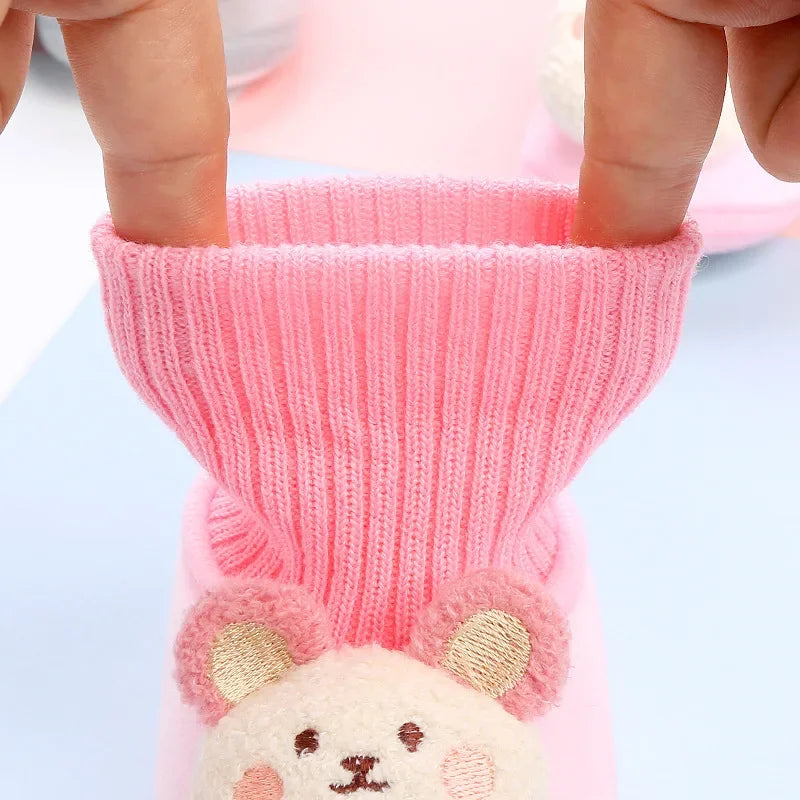 CuddleSteps – Ciepłe i antypoślizgowe – kapcie dla dzieci z motywami zwierzęcymi