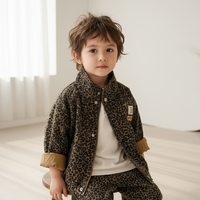 Thumbnail for Mini Fashion – Odważna i wygodna – kurtka w panterkę